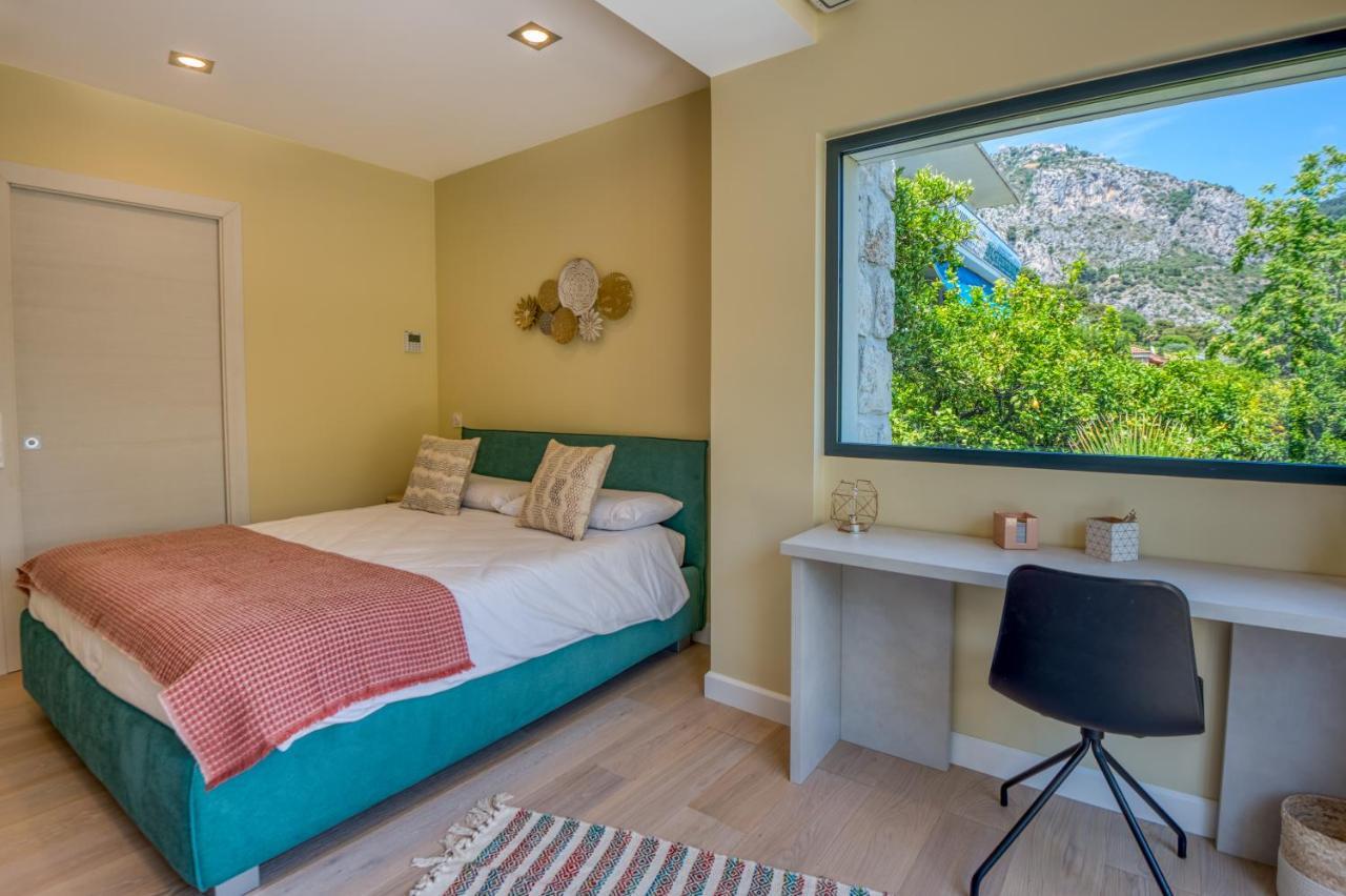 Deluxe Villa Graziella 200 M From The Beach Eze Exterior photo