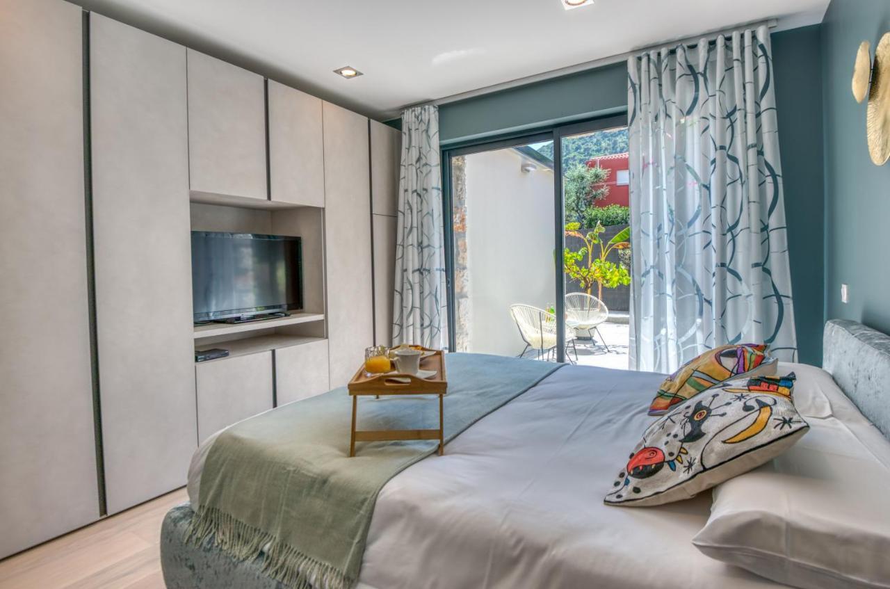 Deluxe Villa Graziella 200 M From The Beach Eze Exterior photo
