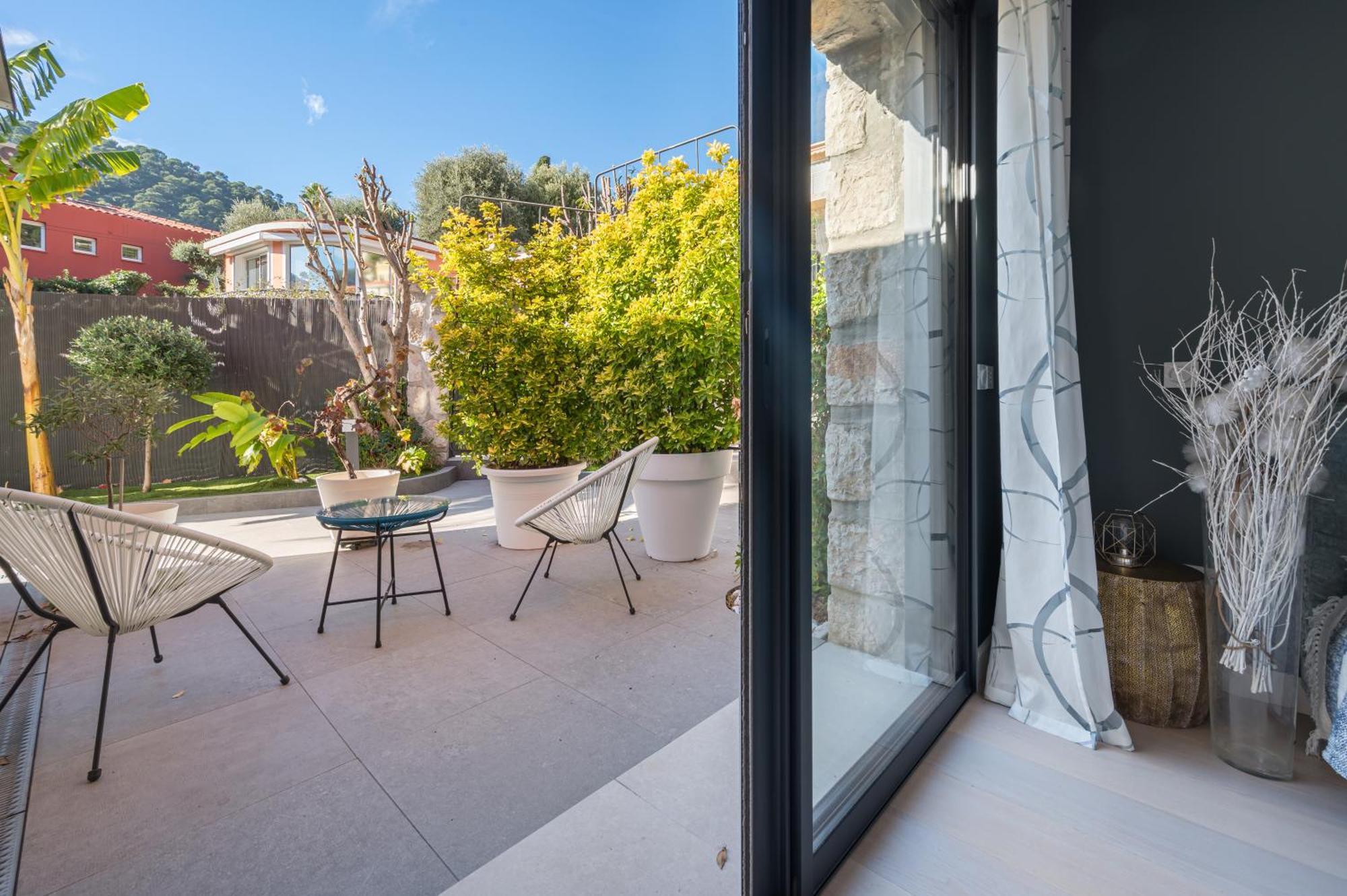 Deluxe Villa Graziella 200 M From The Beach Eze Exterior photo