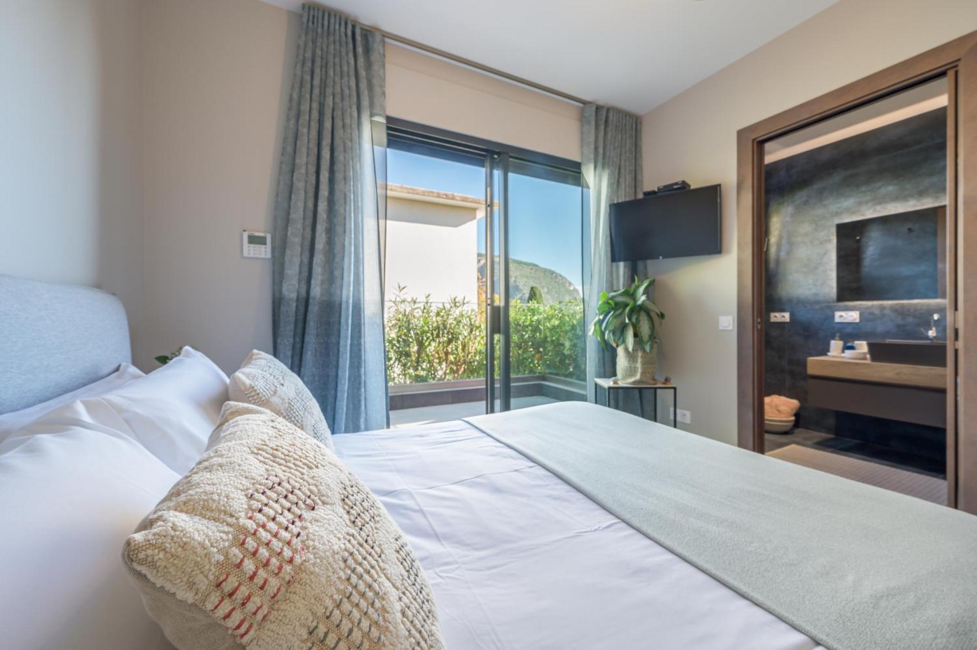 Deluxe Villa Graziella 200 M From The Beach Eze Exterior photo